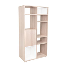 Biblioteca Escalera Momi, Bardolino y Blanco, con espacio para ubicar objetos decorativos