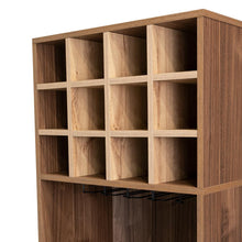 Bar Esquinero Marsel, Castaño y Café Claro, con Una Puerta Abatible y Espacio Porta Copas