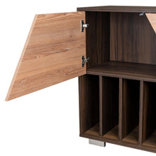 Mueble Auxiliar Orus, Caoba y Miel, con Patas En Acero y Espacio Para Objetos Decorativos