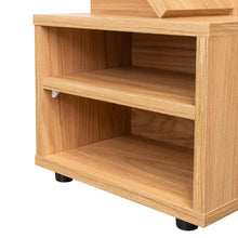 Biblioteca Kings, Fresno Europeo, con multiples espacios para ubicar objetos decorativos