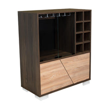 Bar Orus, Caoba y Miel con cuatro puertas batientes