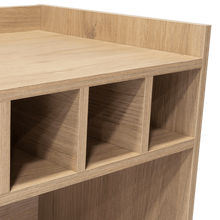 Bar Burdeos, Beige y Blanco, con Espacio Para Botellas y Porta Copas