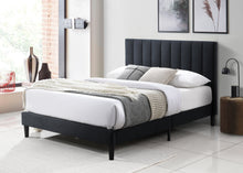 Cama Doble Lisa, Negro oscuro, madera roble tapizada