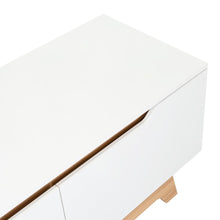 Mesa para TV Toulo, Blanco y Fresno Europeo, con Espacio para TV de 80"