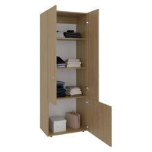 Closet Beico II, Fresno Europeo y Blanco Duqueza, con tres Puertas Abatibles y cuatro entrepaños ZF