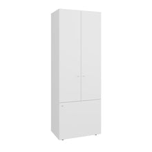 Closet Beico II, Blanco Duqueza, con tres Puertas Abatibles y cuatro entrepaños