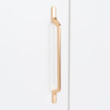 Closet Eco Golden, Blanco y Dorado, Variedad de Entrepaños y  Cuatro puertas Abatibles