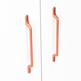 Closet Golden, Blanco y Oro Rosa, Variedad de Entrepaños y Seis Puertas Abatibles