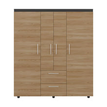 Closet Marcus, Fresno Europeo y Wengue, con Variedad de Entrepaños y Cuatro Puertas Abatibles