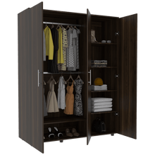 Closet Caprim, Caoba, con Gran Capacidad de Almacenamiento