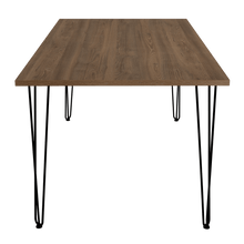 Comedor Lara, Miel, con Amplia Superficie, No Incluye Sillas