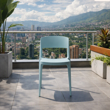 Silla Mónaco, Color Azul Claro, con Espaldar y Diseño Moderno