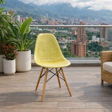 Silla Aira, Color Amarillo, con Espaldar y Patas en Madera