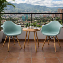 Silla Eymos , Color Azul Claro, con Espaldar y Patas en Madera