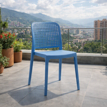 Silla Bronx , Azul Oceano, con Espaldar en Cuadrados y Diseño Minimalista