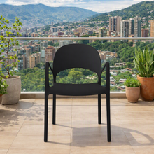 Silla Bremen, Negra, con Espaldar, Reposa Brazos y Diseño Minimalista