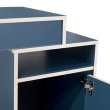 Escritorio Normandy, Azul y Canto Mallado, con Puerta Abatible para Almacenar Elementos de Oficina