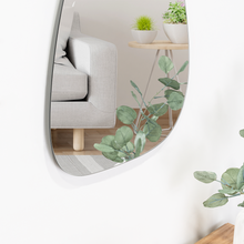 Espejo Irregular Carlo, en forma de Gota