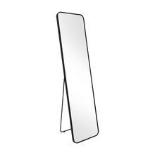 Espejo Rectangular de Piso Isa, con Marco en Aluminio Negro