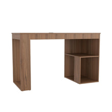 Escritorio Astana, Moca