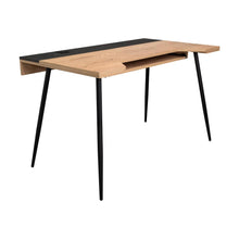 Escritorio Troet, Macadamia y Negro, con amplia superficie de trabajo