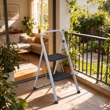 Escalera Tubular Trébol, Gris y Negro, Plagable de 2 Niveles
