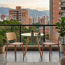 Silla Carolina, Color Terracota y Beige, con Espaldar de Líneas Horizontales