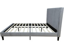 Cama Doble Majestic, Gris Claro, Madera roble tapizada