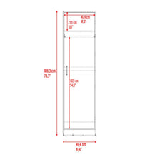 Closet Cley, Fresno Europeo y Wengue, con un tubo de acero cromado para colgar ropa
