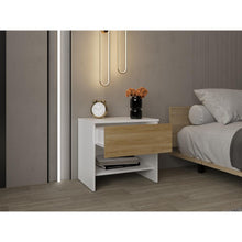 Mesa de Noche Light, Fresno Europeo y Blanco, con superficie para objetos decorativos