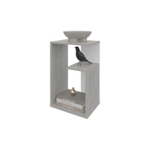 Mesa de Noche Evert, Cemento y Blanco Duqueza, con diseño moderno y espacio para ubicar objetos ZF