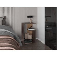 Mesa de Noche Evert, Carbón y Fresno Europeo, con diseño moderno y espacio para ubicar objetos