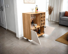 Bar Orus, Fresno Europeo y Capri,con cuatro puertas batientes