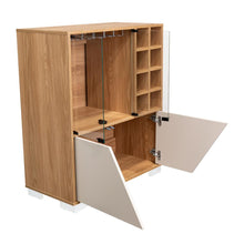 Bar Orus, Fresno Europeo y Capri,con cuatro puertas batientes