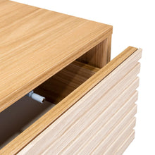 Mesa de Noche Wandda, Fresno Europeo y Roble Natural, con un cajón para guardar objetos