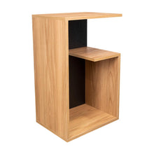 Mesa de Noche Evert, Fresno Europeo y Wengue, con diseño moderno y espacio para ubicar objetos