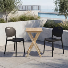Combo Kalu, Incluye Mesa Plegable y 2 Sillas