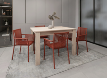 Combo Menoza,  Incluye Comedor y 4 Sillas En Color Rojo