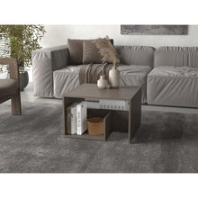 Mesa Auxiliar Evert, Olmo, con diseño moderno y espacio para ubicar objetos