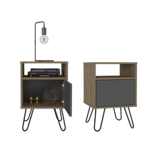 Mesa de Noche Lara, Miel y Plata Oscuro, con Puerta y Dos Entrepaños X2