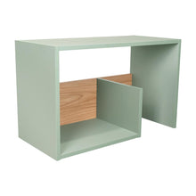 Mesa Auxiliar Evert, Agave y Fresno, con diseño moderno y espacio para ubicar objetos