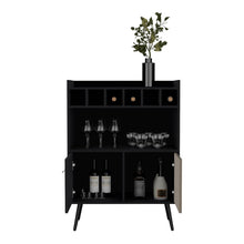 Bar Bajo Mirabella, Wengue y Toquilla, Con espacio para botellas de vino y copas