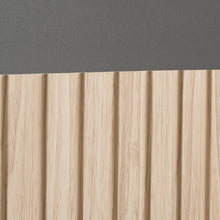 Panel de Tv Hober, Plata Oscuro y Bardolino, con Espacio Para Televisor desde 55" hasta 70"