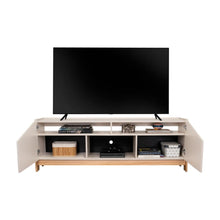 Mesa para TV Holanda, Fresno Europeo y Capri, para televisor máximo 70"