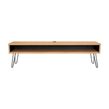 Mesa Para Tv Ralf, Fresno Europeo y Wengue, con patas metálicas y espacio de tv hasta 70 pulgadas