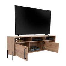 Mesa Para Tv Ame, Fresno Europeo, con Espacio Para Televisor de Hasta 65 Pulgadas