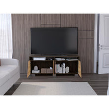Mesa Para Tv Orus, Fresno Europeo y Nogal, con Espacio Para Televisor de 70 Pulgadas
