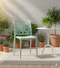 Silla Harlem, Azul Claro, Con espaldar en forma de árbol y diseño minimalista