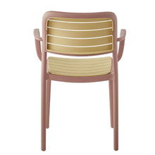Silla con Brazos Carolina, Terracota y Beige, y Espaldar de Líneas Horizontales