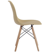 Silla Eames, Color Taupe, con Patas de Madera